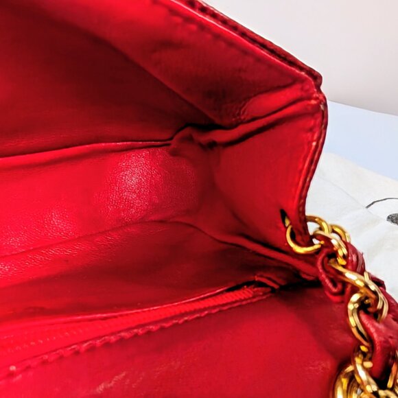 Chanel Rare Vintage Red Lizard Leather Mini Rectangular Flap Bag - Picture 14 of 16